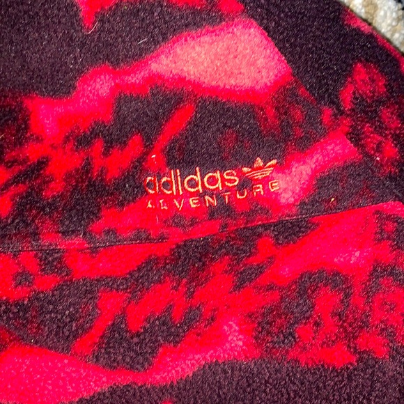 Brand new Sherpa Adidas Sherpa - Picture 1 of 2